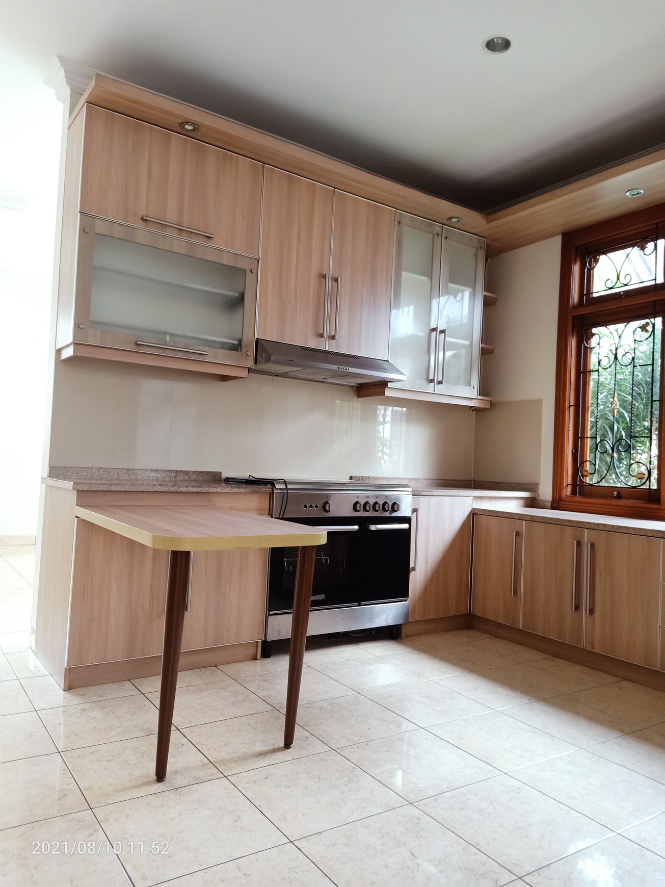 Rumah cantik kawasan eksklusif Bintaro sektor 9