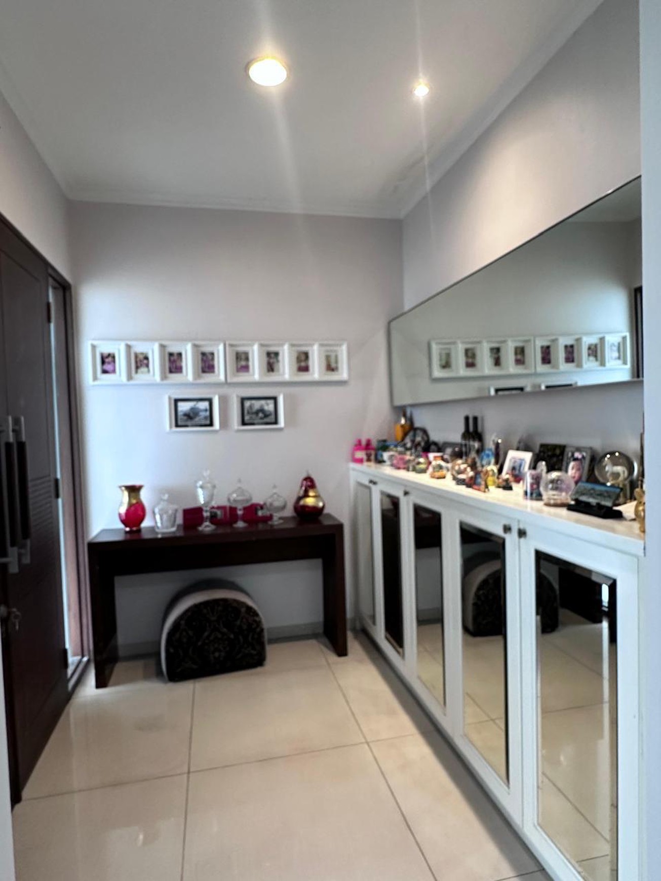 DIJUAL BRAWIJAYA TOWNHOUSE KEBAYORAN BARU JAKARTA SELATAN