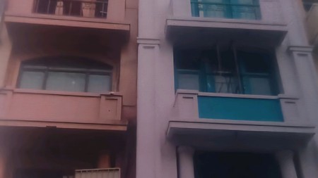 Dijual Ruko 4 lantai di Jl Jaksa Agung Suprapto Surabaya