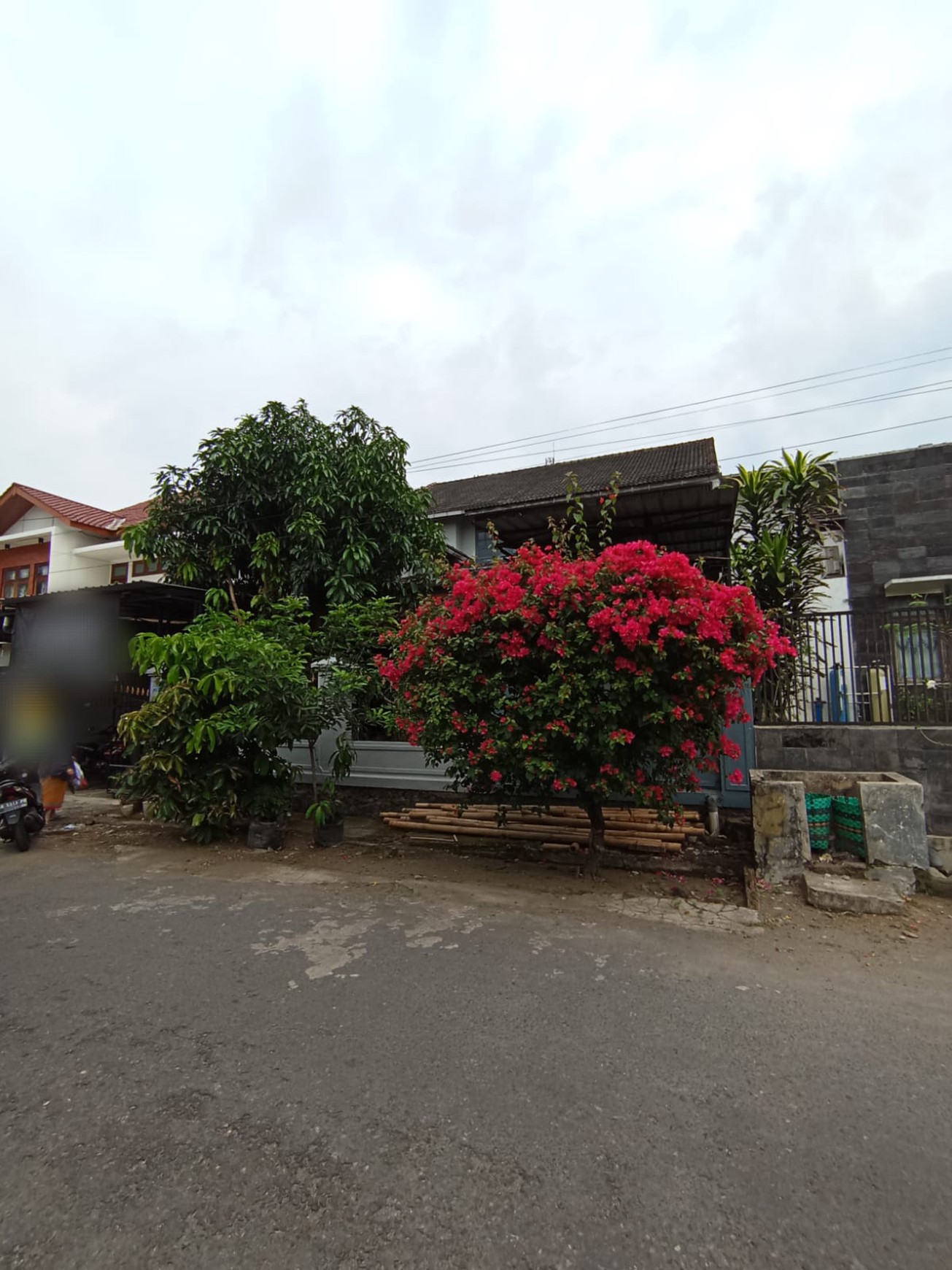 Rumah Tinggal 9 Kamar Tidur Lokasi Dekat Pamela 7, Purwomartani Kalasan Sleman