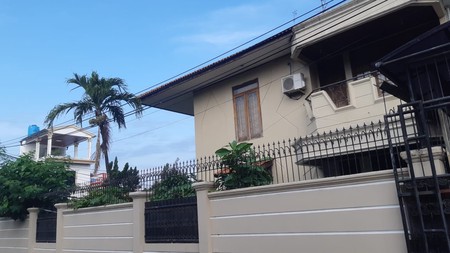 Dijual rumah 2 lantai dekat Antasari