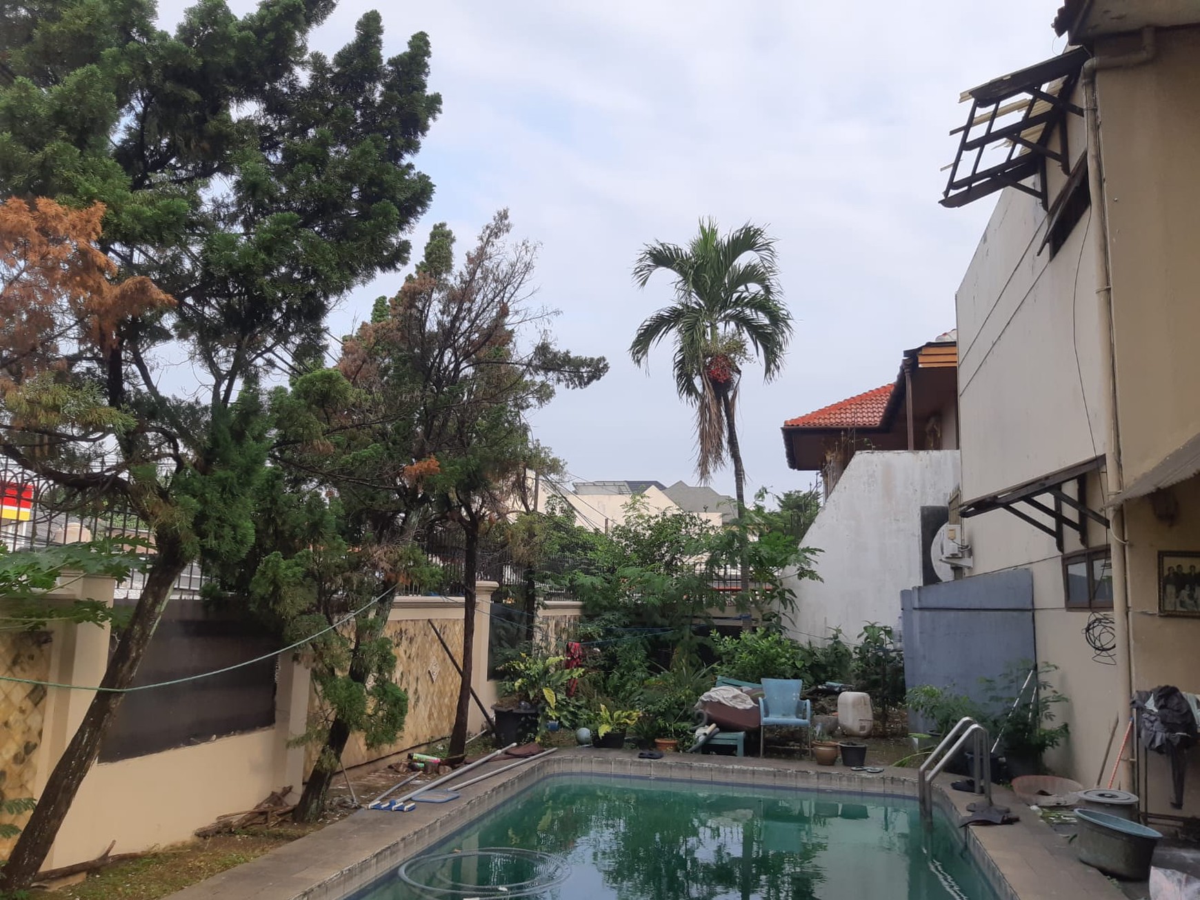 Dijual rumah 2 lantai dekat Antasari