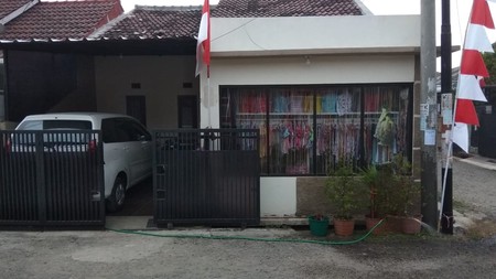 Rumah tenang dan nyaman di Komplek Permata Biru Cileunyi, Bandung!