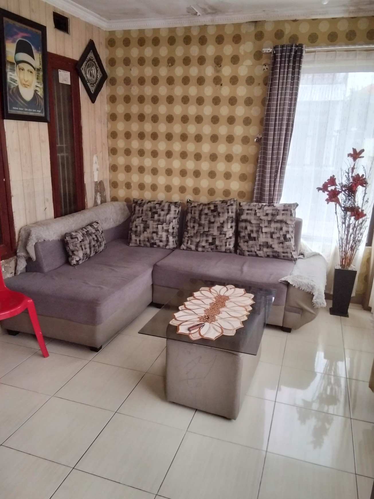 Rumah tenang dan nyaman di Komplek Permata Biru Cileunyi, Bandung!