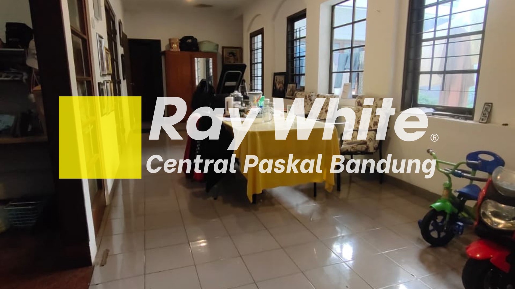 Rumah di Sayap Dago Bandung