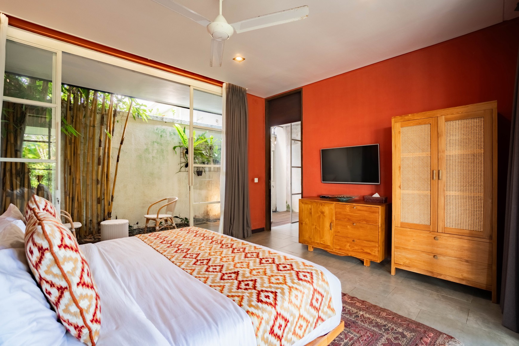 Luxury Villa for Sale, Prime Location in Munggu, Near Beach & Attractions