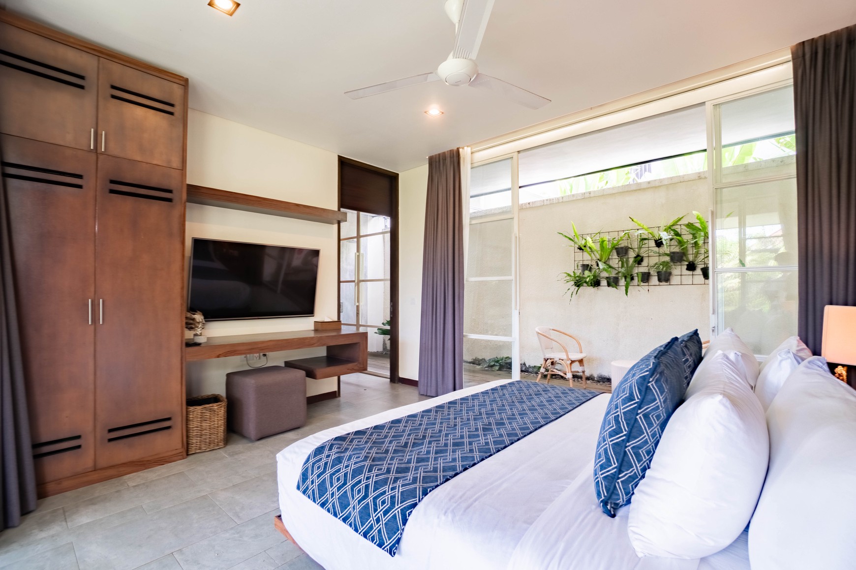 Luxury Villa for Sale, Prime Location in Munggu, Near Beach & Attractions