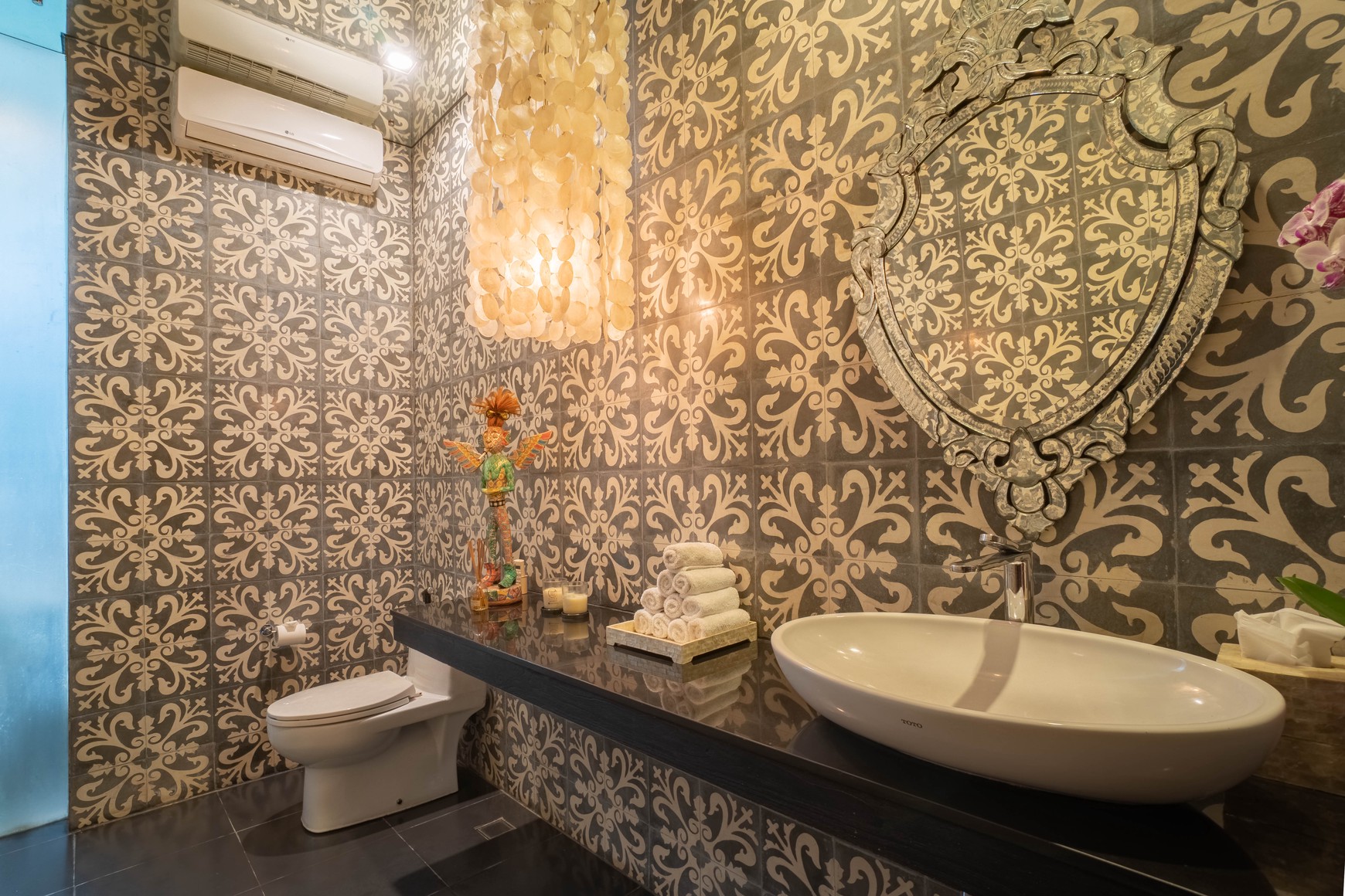 Luxury Villa for Sale, Prime Location in Munggu, Near Beach & Attractions