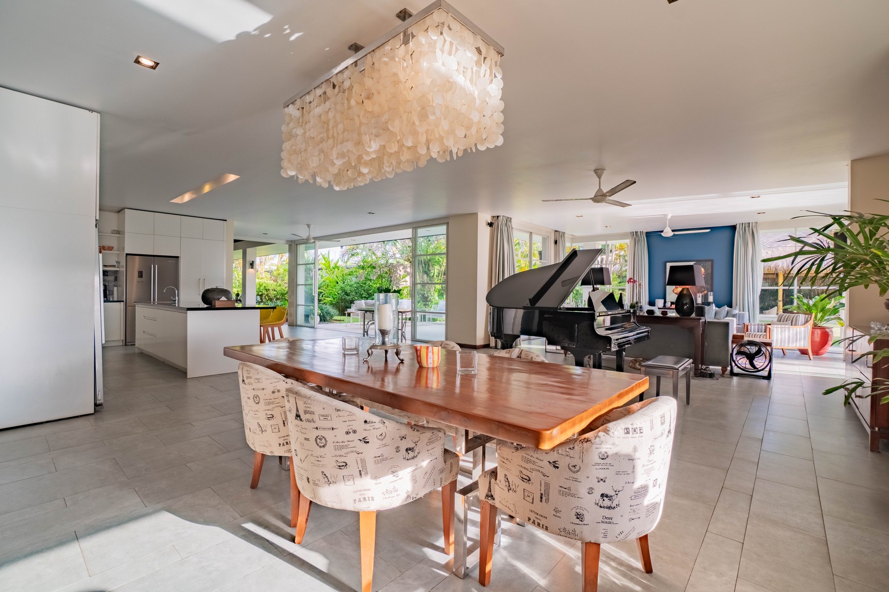 Luxury Villa for Sale, Prime Location in Munggu, Near Beach & Attractions