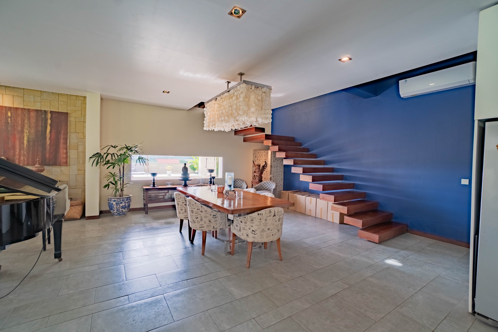Luxury Villa for Sale, Prime Location in Munggu, Near Beach & Attractions