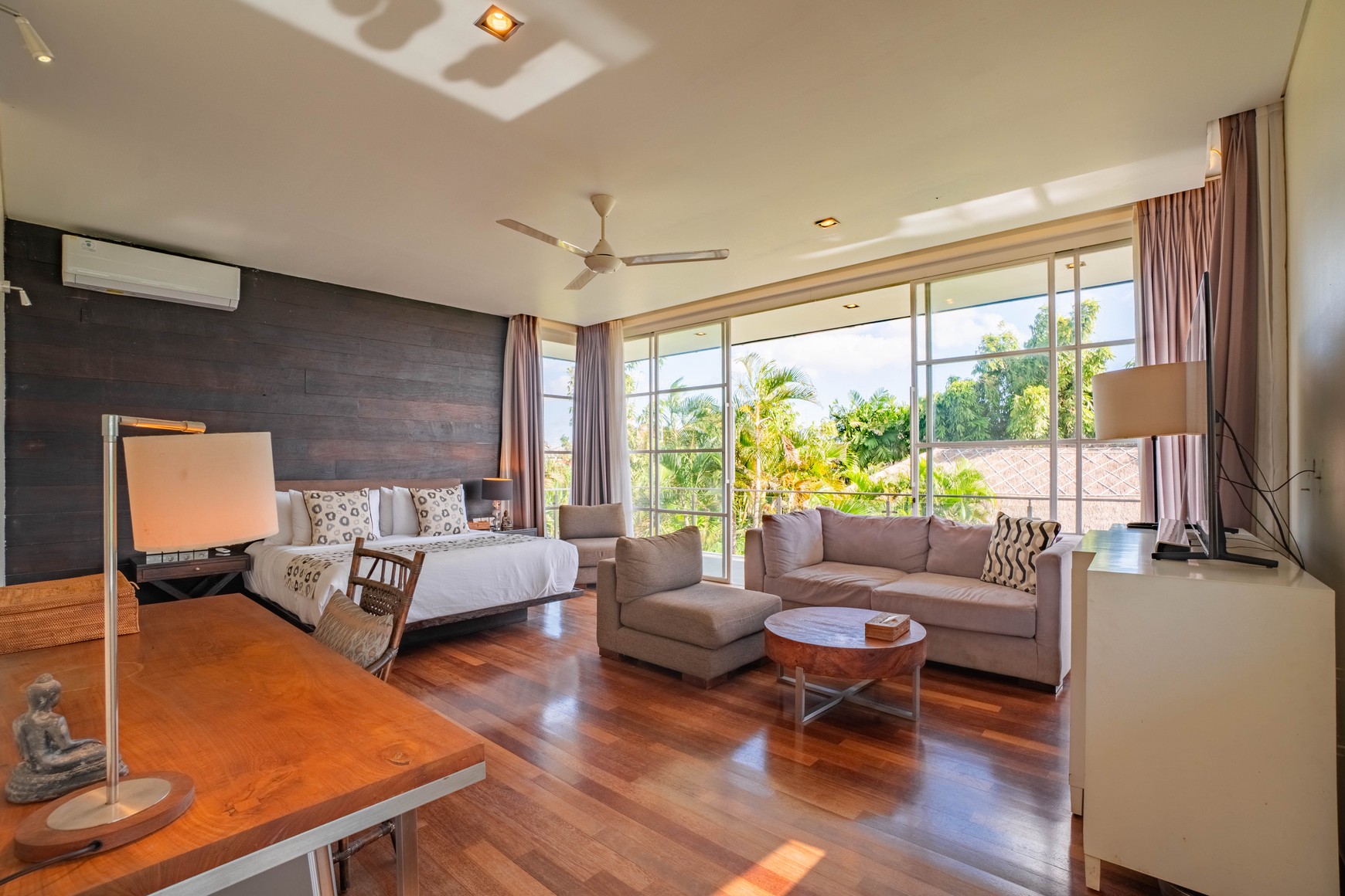 Luxury Villa for Sale, Prime Location in Munggu, Near Beach & Attractions