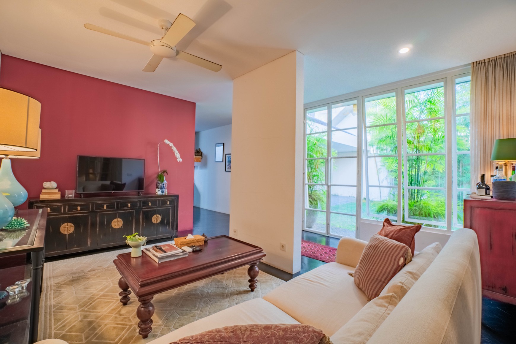 Luxury Villa for Sale, Prime Location in Munggu, Near Beach & Attractions