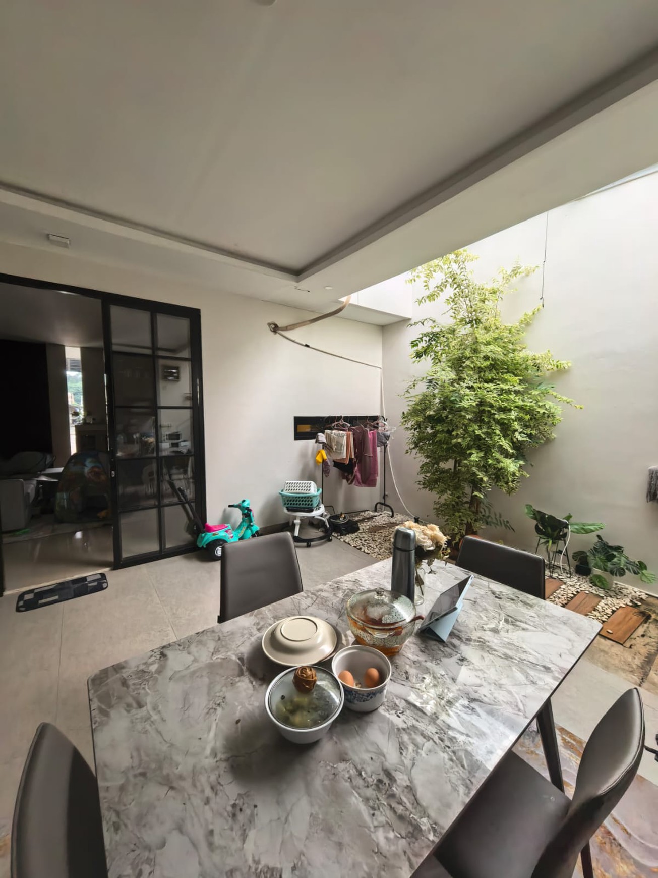 Rumah Tingkat Cantik di Cileungsi