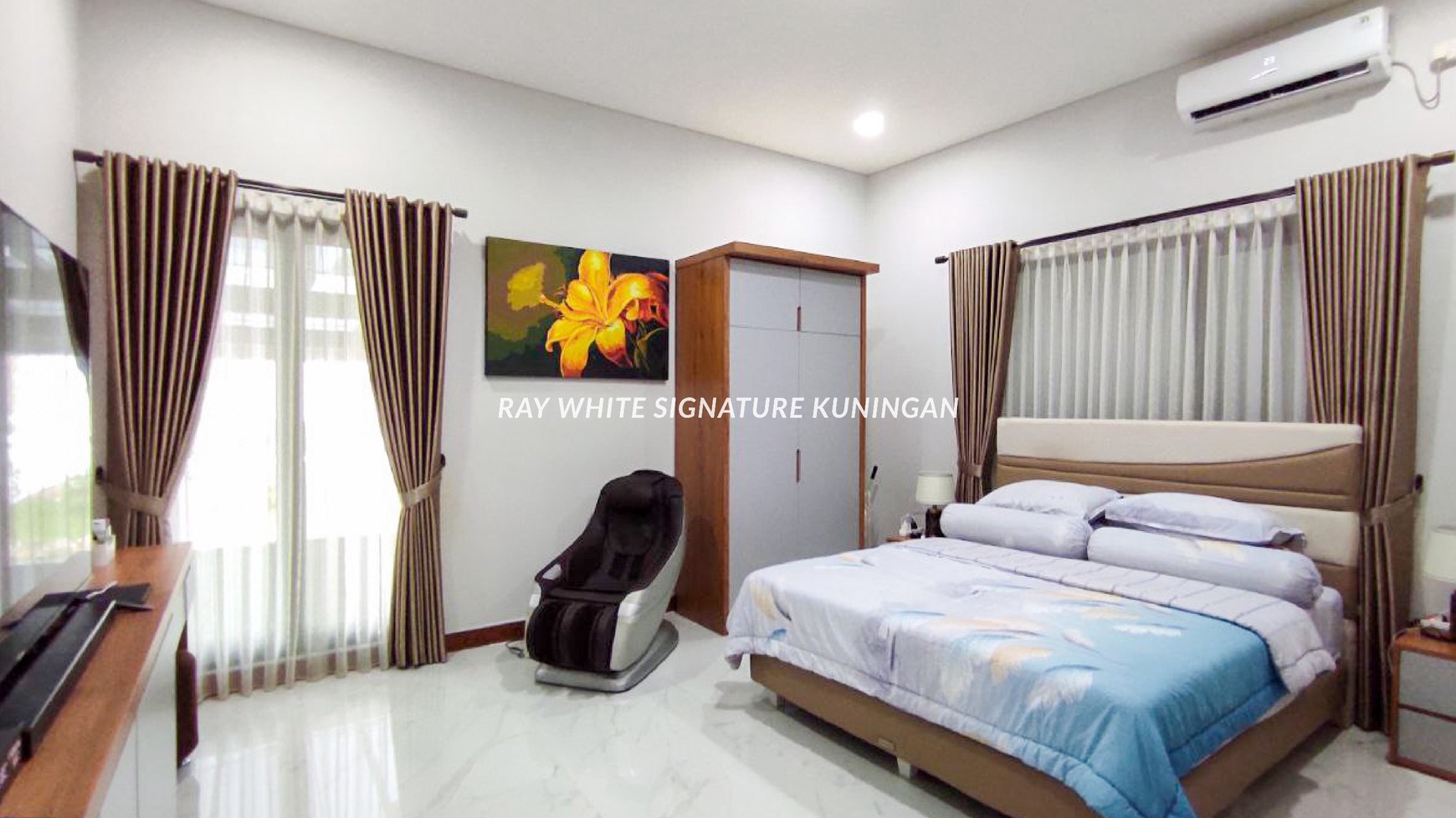 Dijual Rumah Mewah Full Renovasi Di Sentul City Bogor , SHM 