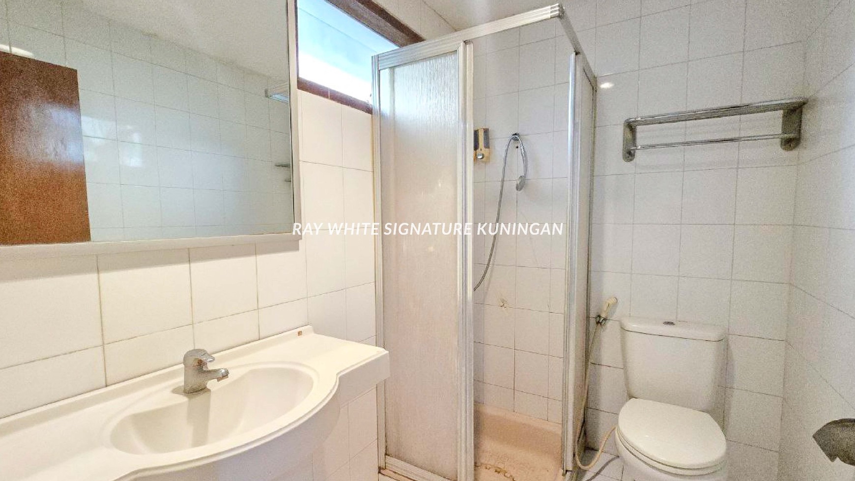 Dijual Hotel Bintang 1 Di Prapanca Raya Kebayoran Baru ,Zona Komersil 