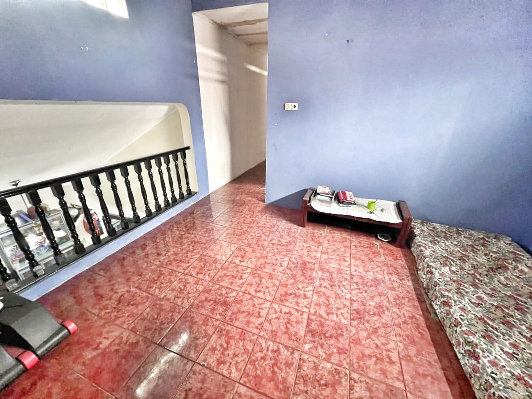 Rumah di Pondok Pucung Selangkah Ke Stasiun Kereta api dan Bintaro