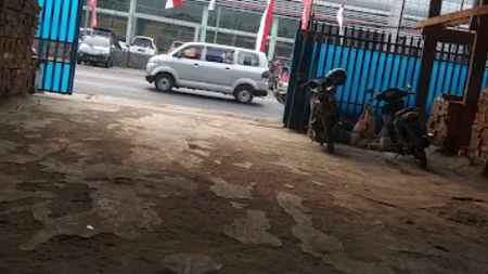 Ruang Usaha Luas Lokasi Strategis Pinggir Jalan Raya @Karawaci, Tangerang