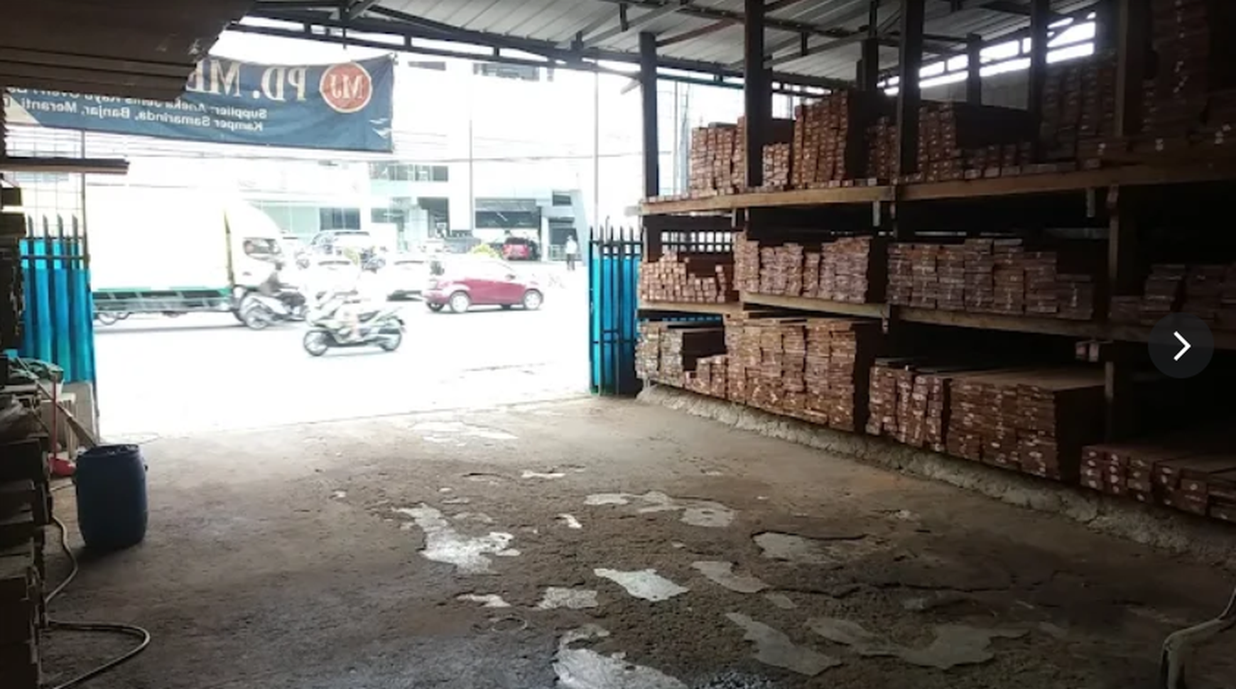 Ruang Usaha Luas Lokasi Strategis Pinggir Jalan Raya @Karawaci, Tangerang