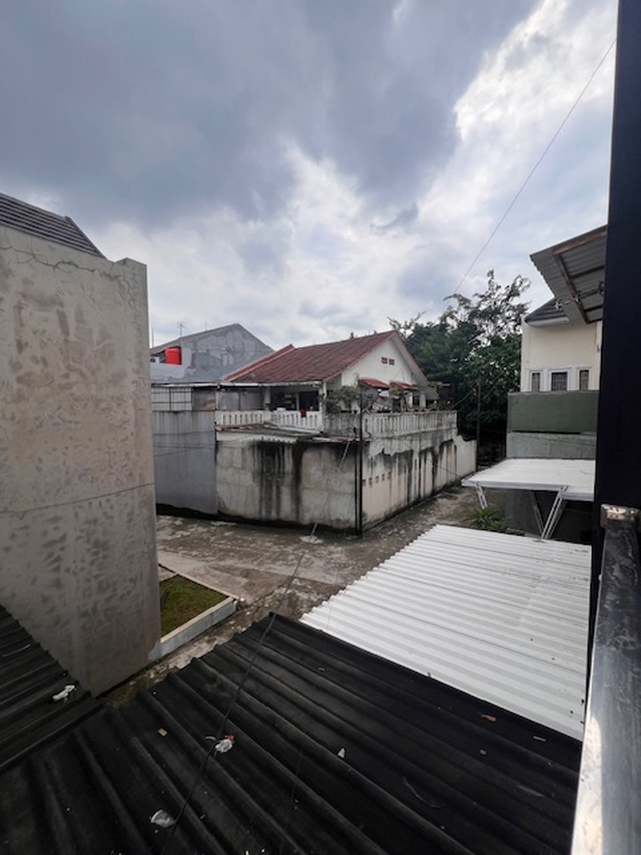 Dijual rumah cluster di Residence 8 depan LRT City Ciracas