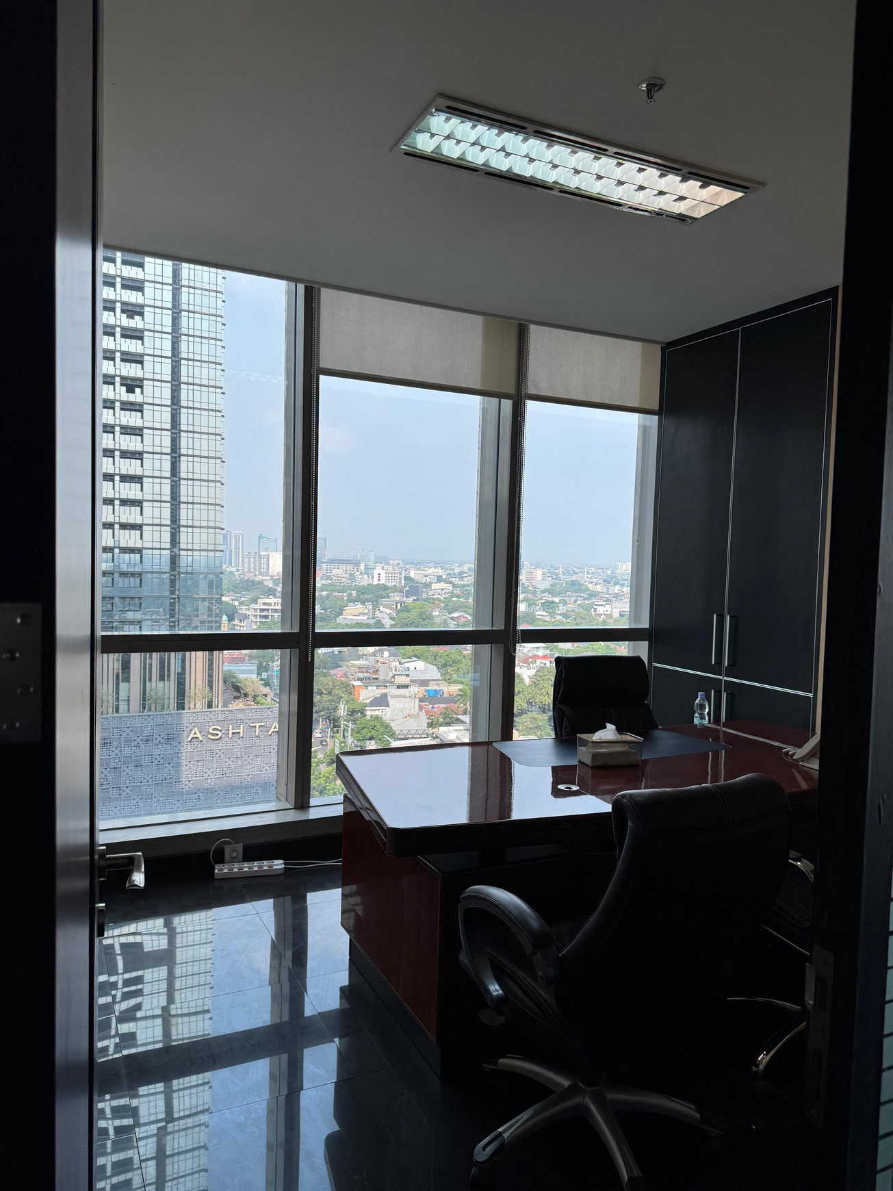 DIJUAL RUANG KANTOR OFFICE 8 KEBAYORAN BARU JAKARTA SELATAN