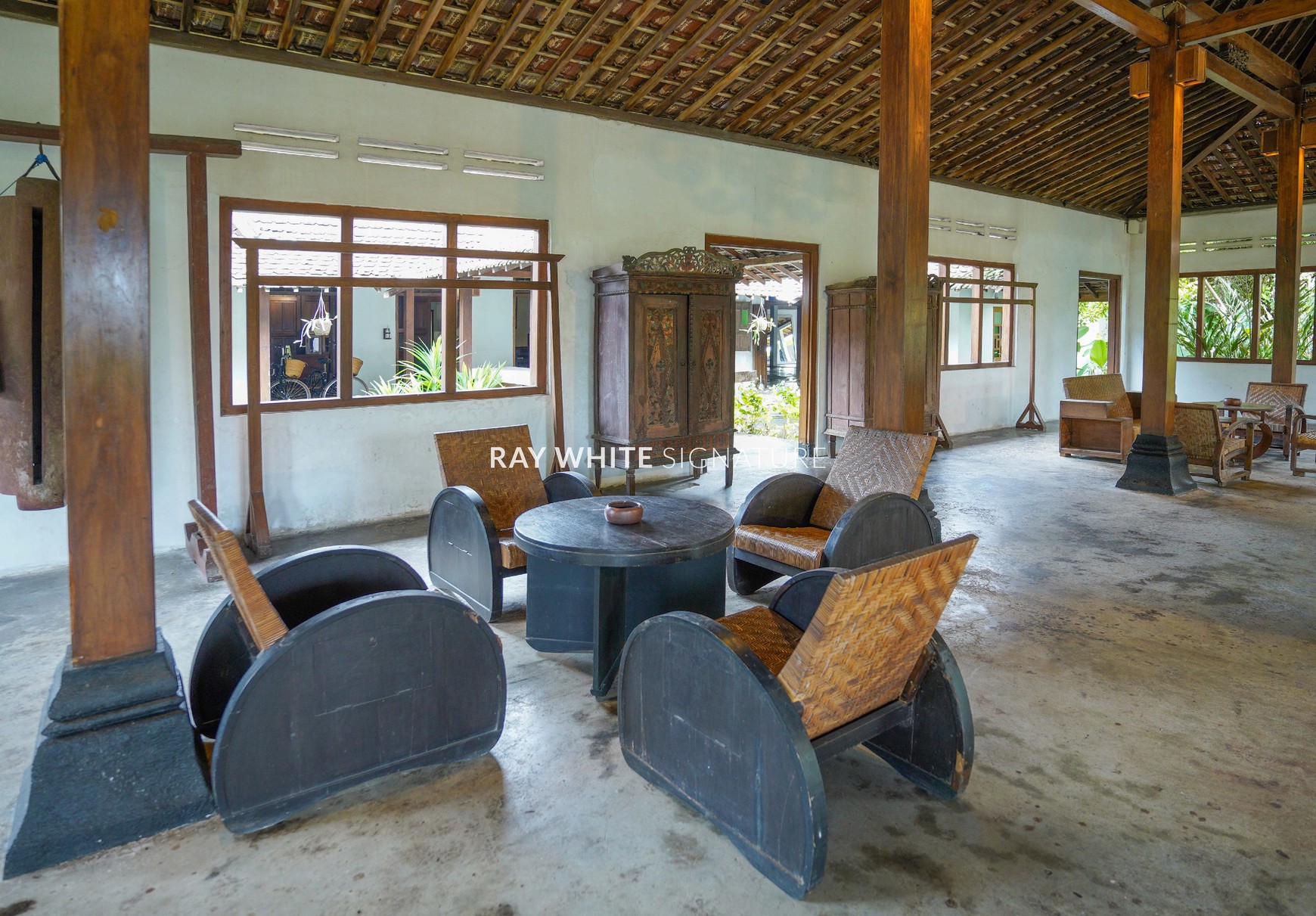 Dijual Homestay Di Jl Raya Solo Dekat Candi Sari Yogyakarta