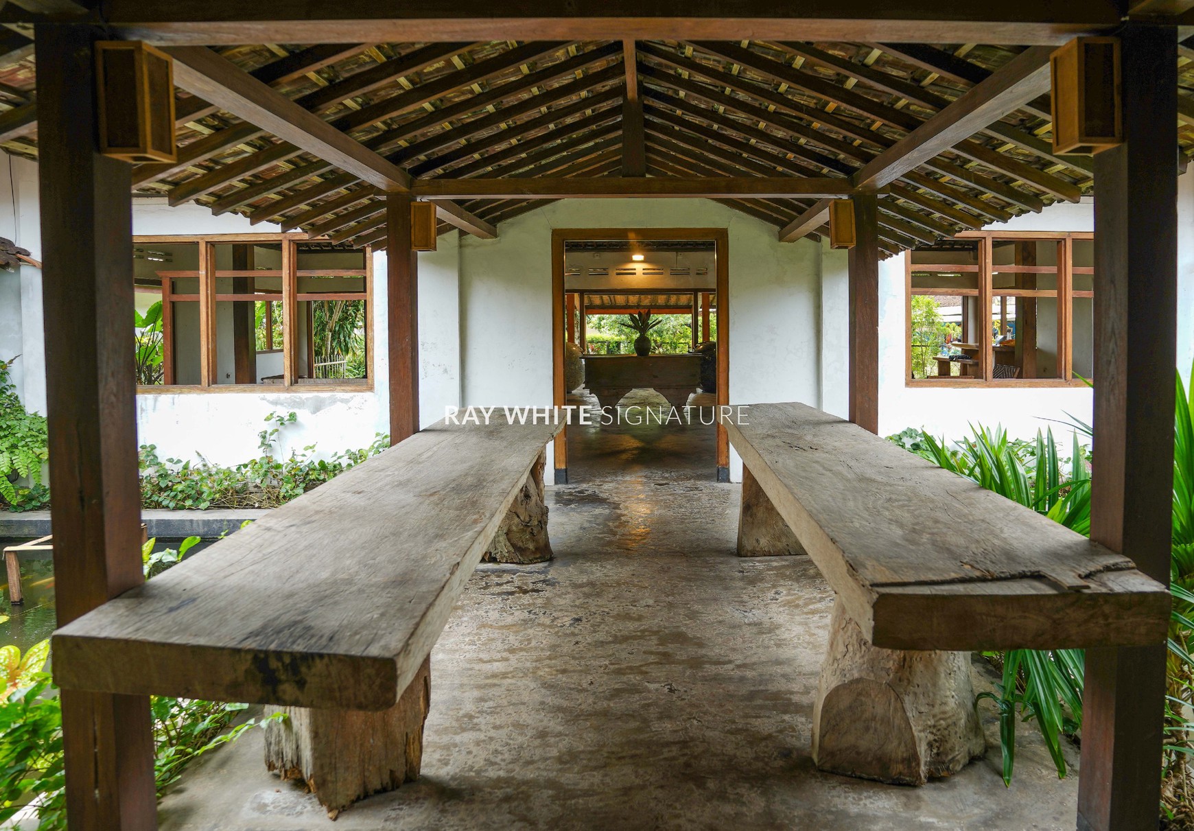 Dijual Homestay Di Jl Raya Solo Dekat Candi Sari Yogyakarta