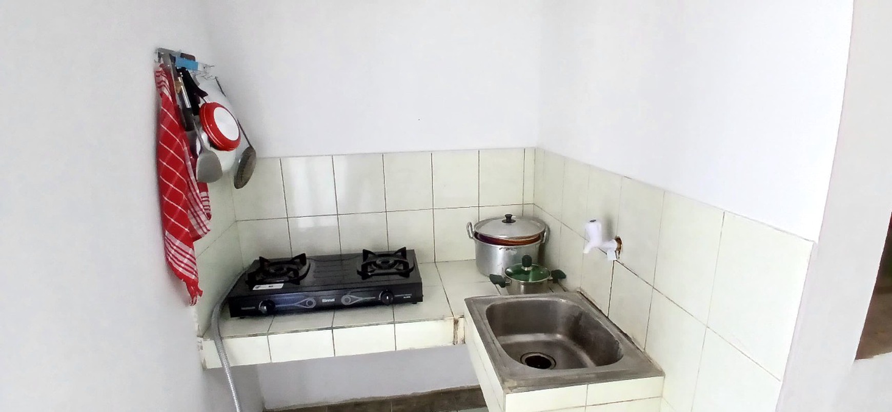 Pondok labu pangkalan jati kost 16 kamar dekat kampus upn