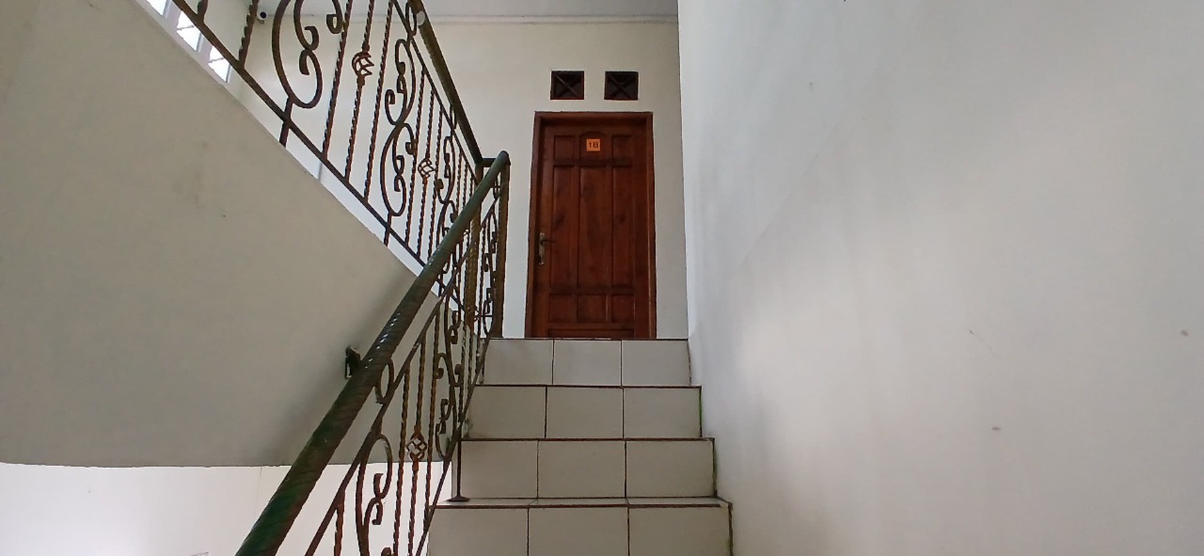 Pondok labu pangkalan jati kost 16 kamar dekat kampus upn