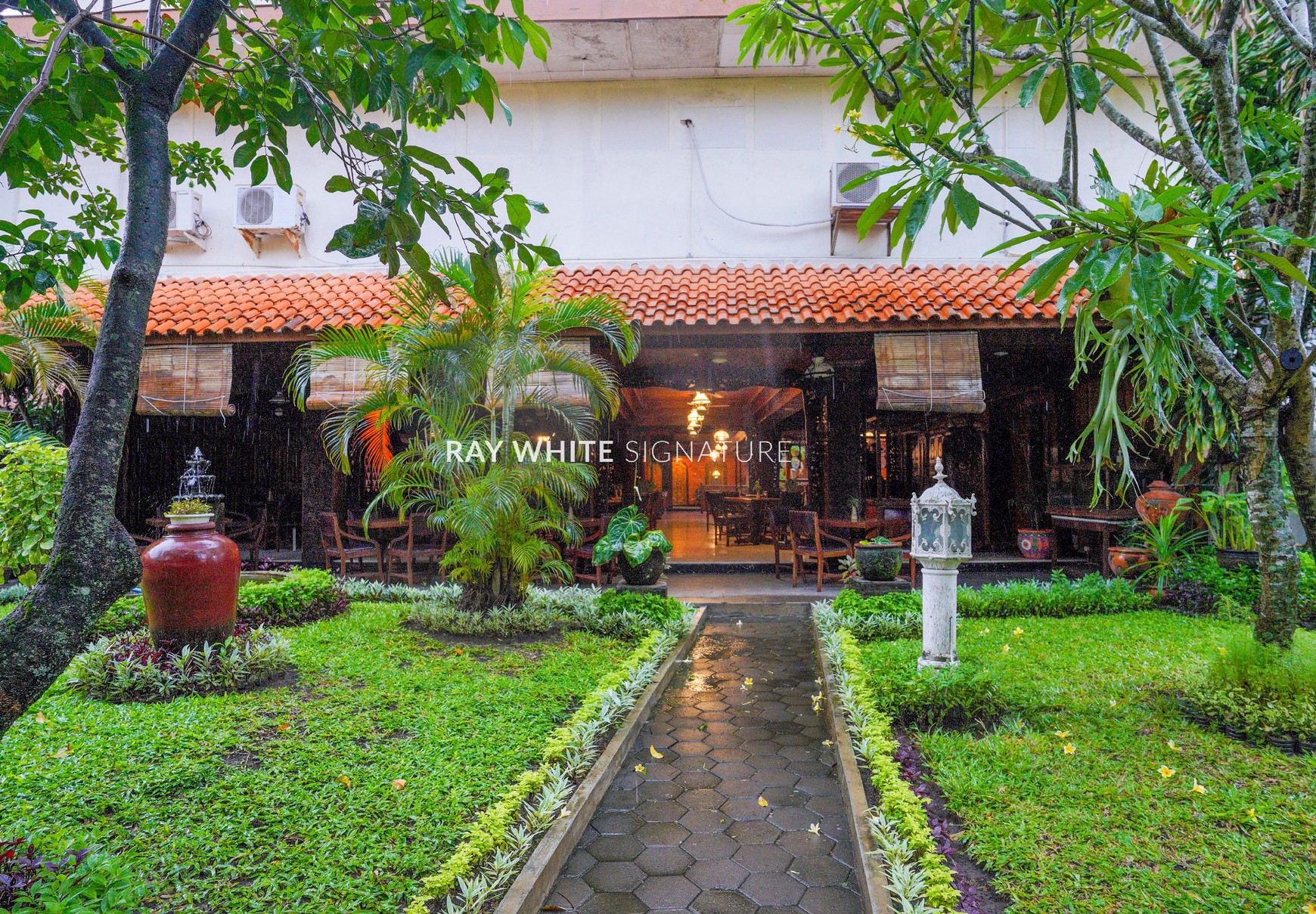 Dijual Hotel Puri Artha Bintang Tiga Di Demangan Baru Sleman Yogyakarta 