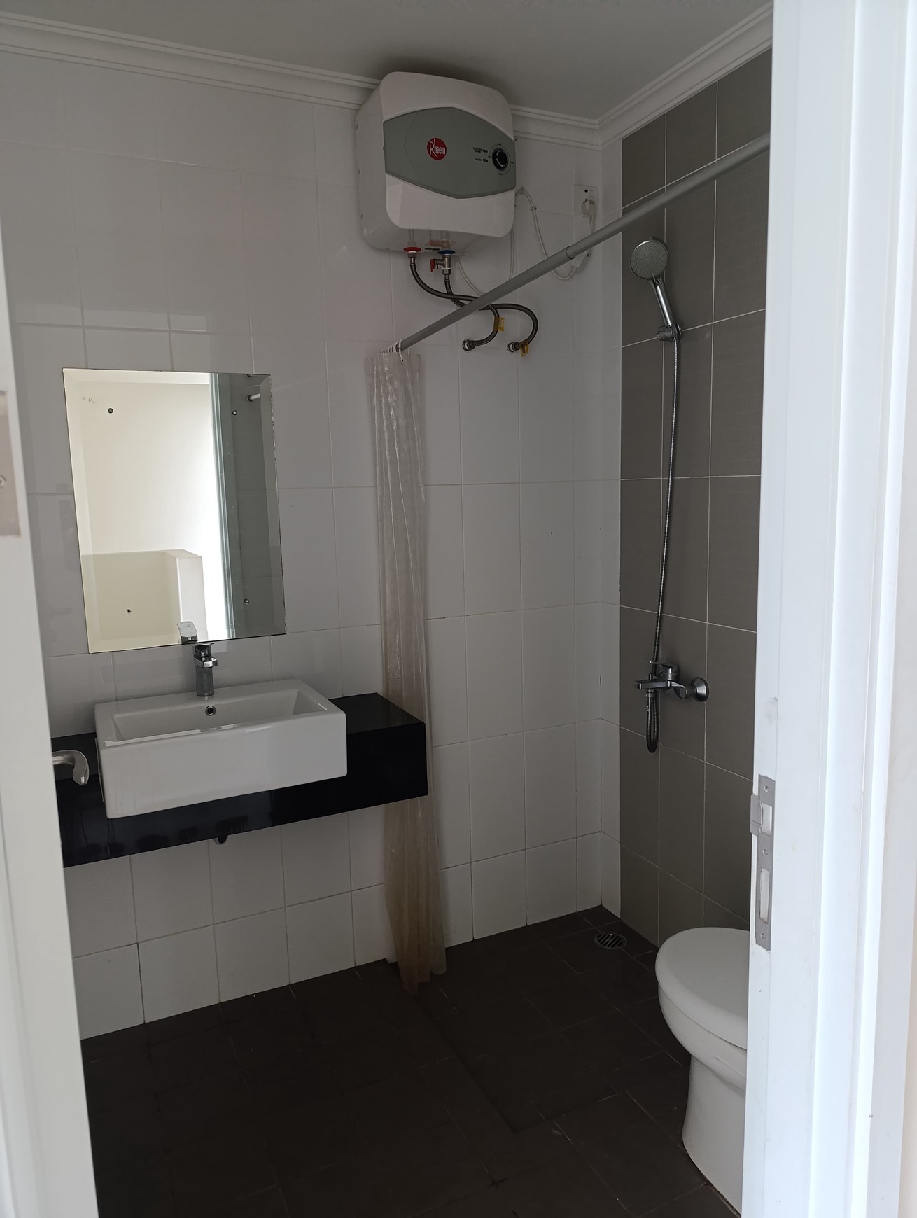 Disewakan Rumah di Symphonia Cluster Verdi Gading Serpong Lokasi Sangat Strategis dekan Sekolah dan Universitas 