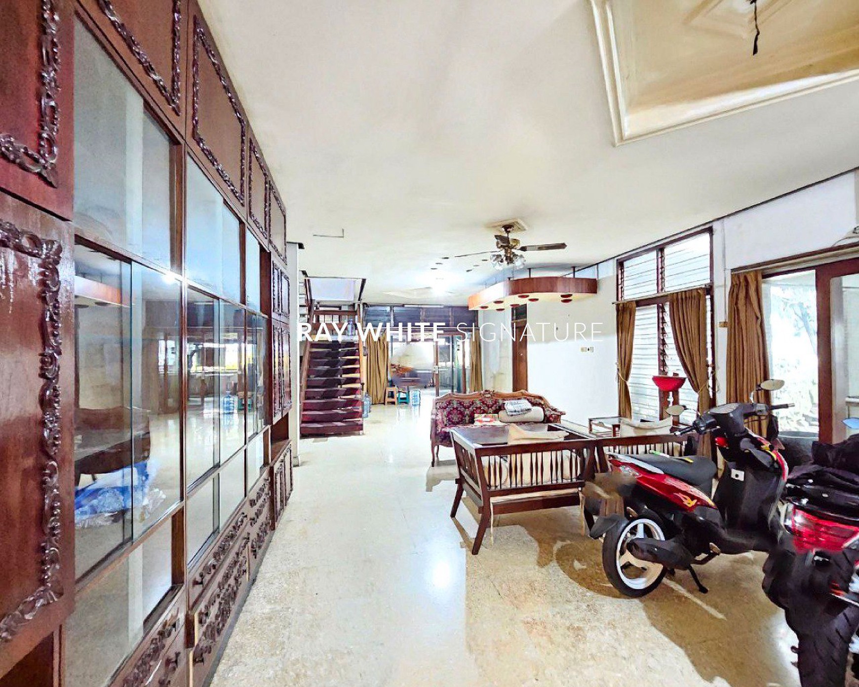 Rumah Posisi Hook di Jl KH Abdullah Syafi'i, Komplek Gudang Peluru