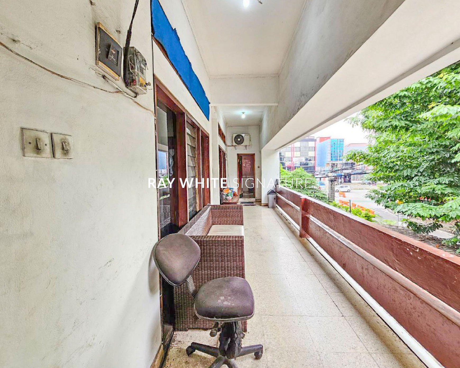 Rumah Posisi Hook di Jl KH Abdullah Syafi'i, Komplek Gudang Peluru