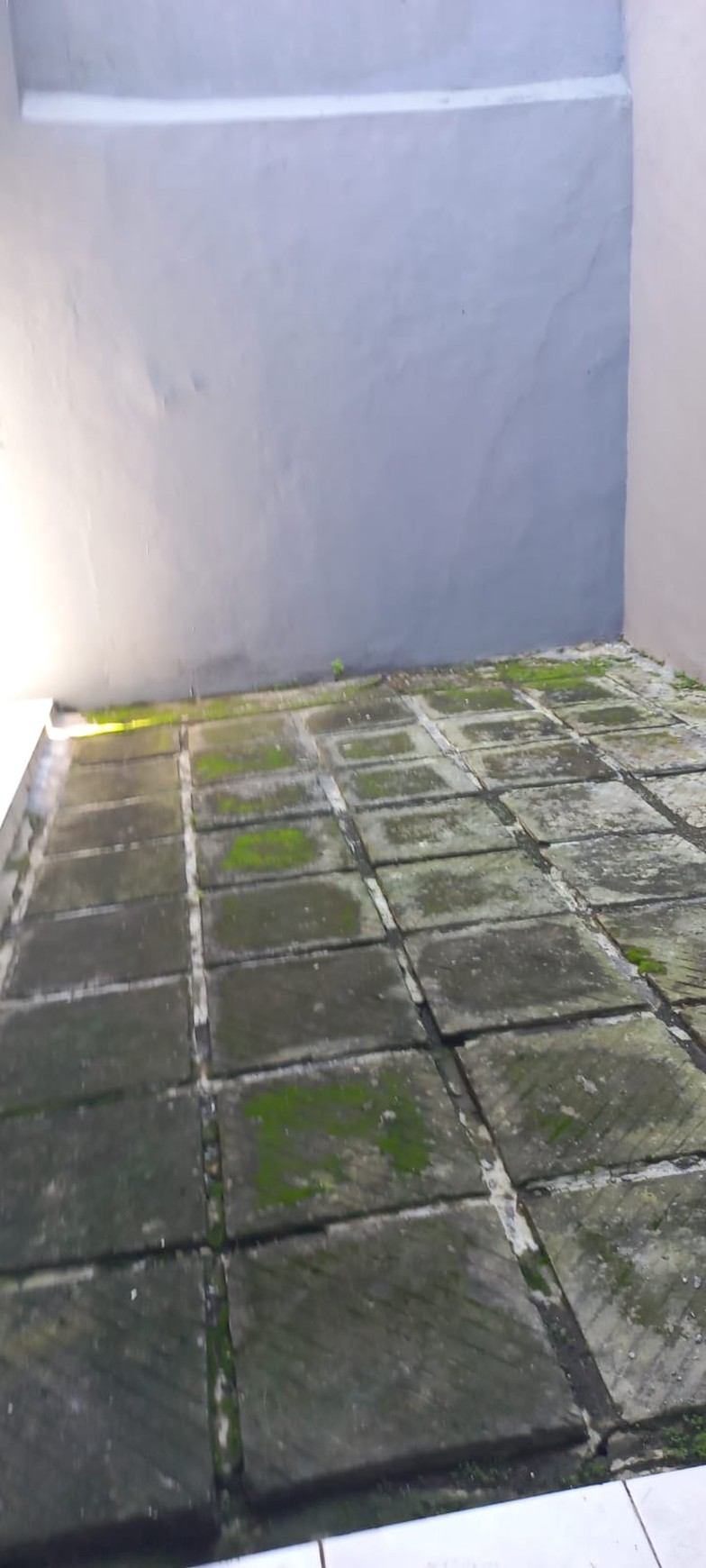 Dijual Rumah Sutorejo