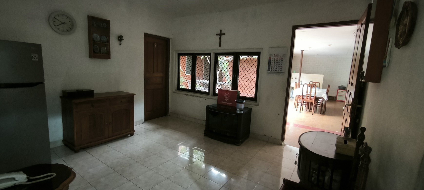 Rumah asri dan tenang berada di Lokasi Strategis Jakarta Selatan Bisa untuk Usaha Kost atau Cafe