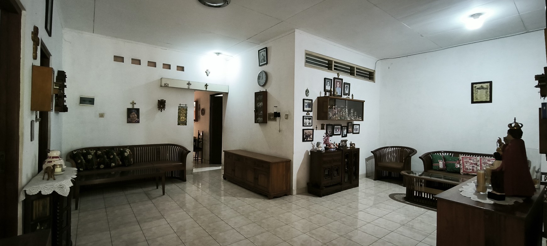 Rumah Nyaman Lokasi Strategis di Jl. Cisanggiri Kebayoran Baru