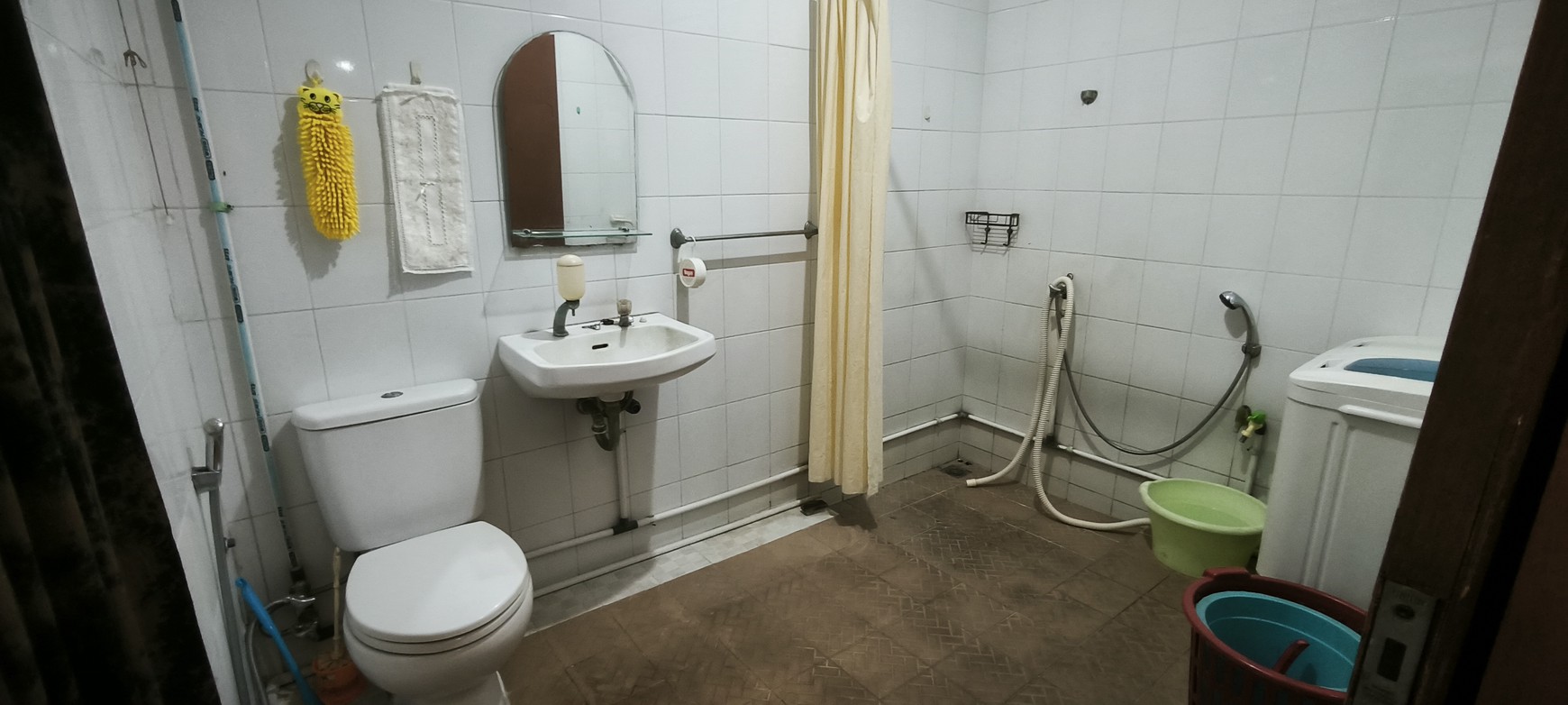 Dijual rumah lama di Jl Cisanggiri - Kebayoran Baru - Jaksel