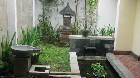 RUMAH DISEWA JL CIBEBER KEBAYORAN BARU JAKARTA SELATAN