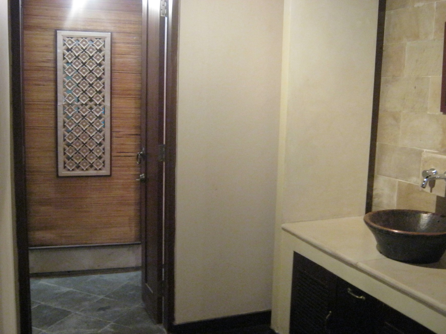 RUMAH DISEWA JL CIBEBER KEBAYORAN BARU JAKARTA SELATAN