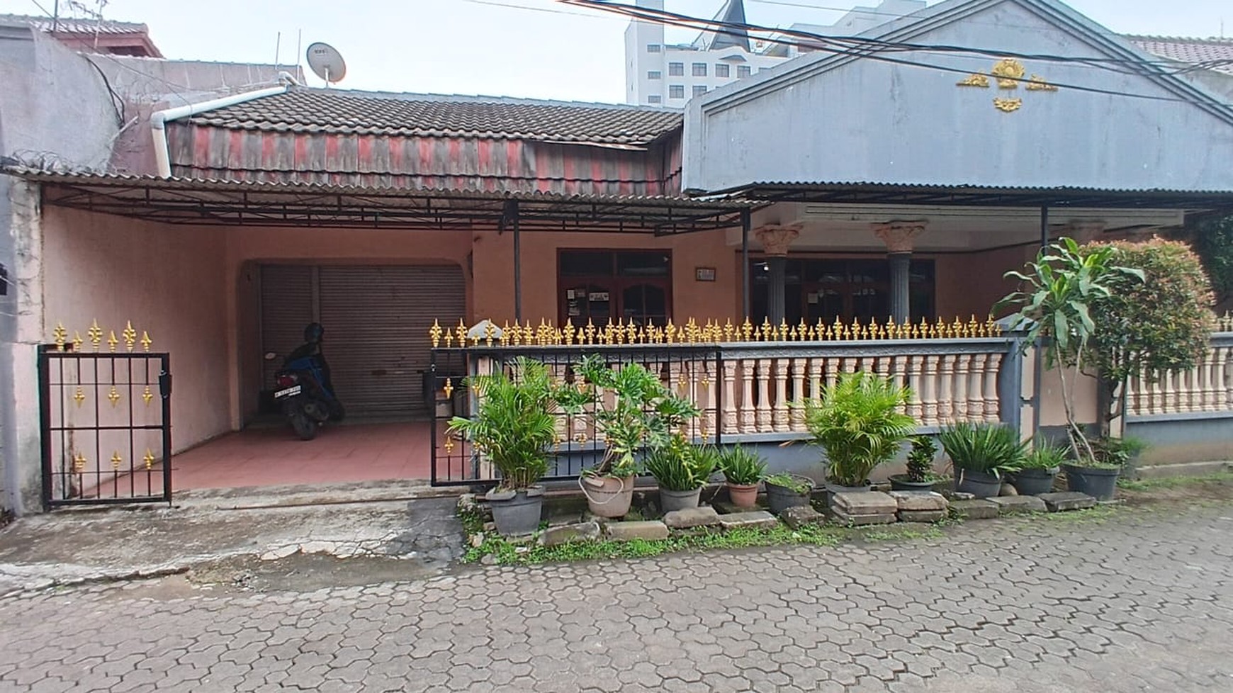 Rumah Hitung Tanah Area Cipete