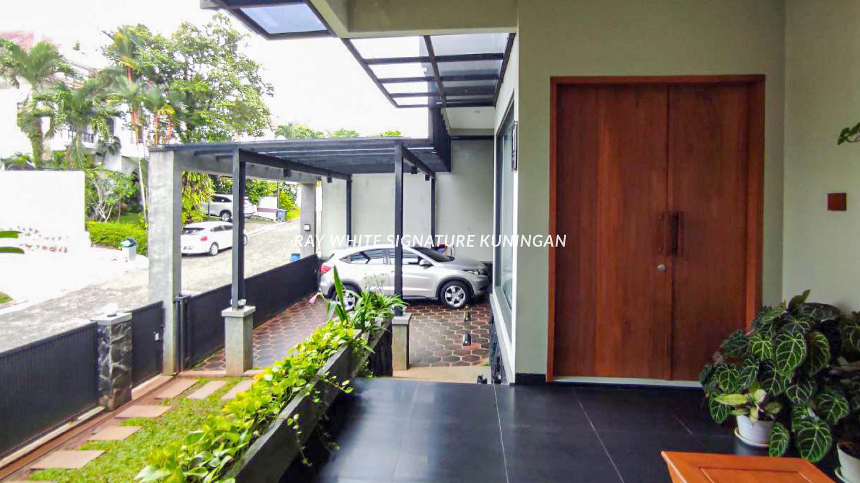 Rumah Hitung Tanah Area Cipete