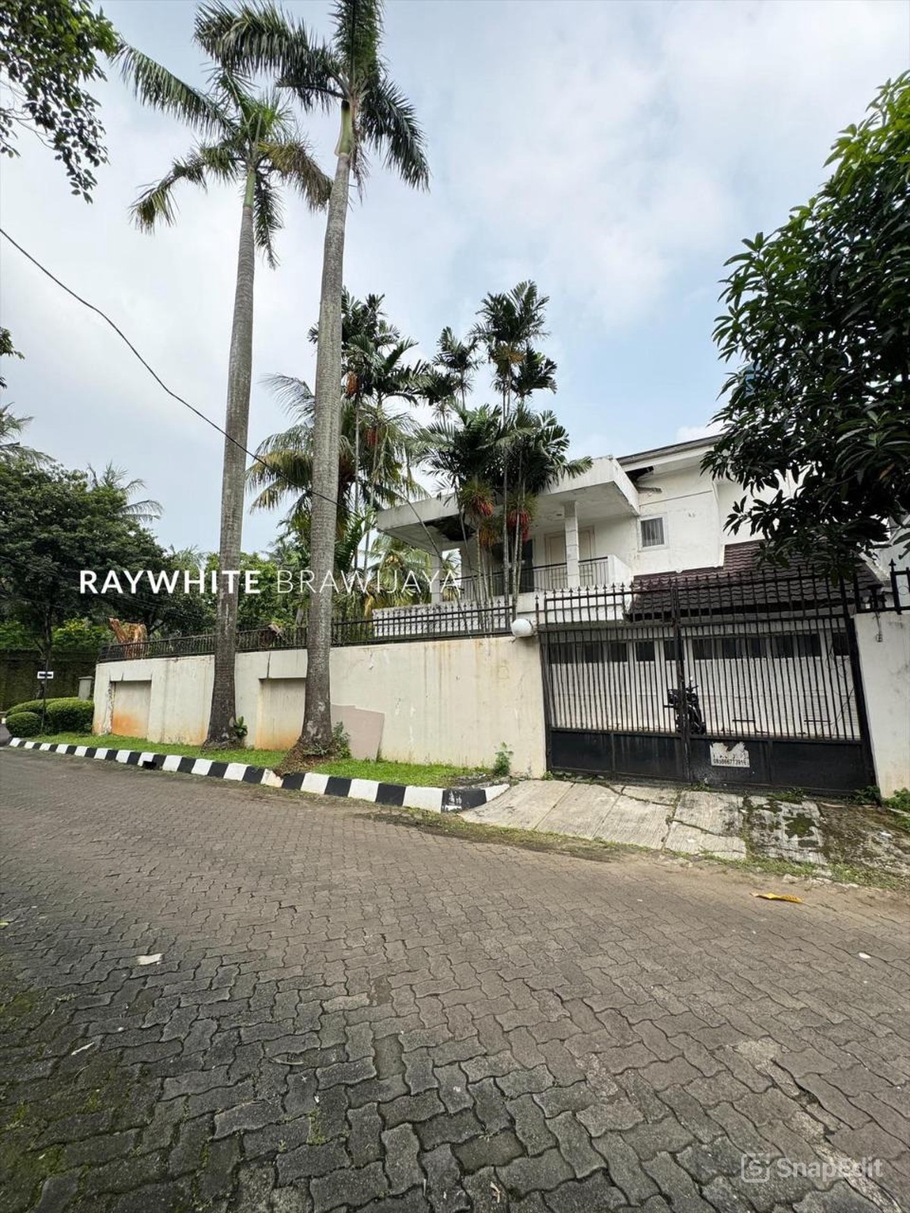 Rumah Hitung Tanah Area Cipete