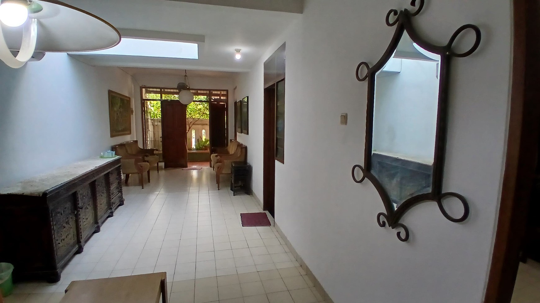 DIJUAL CEPAT, Lokasi strategis, dekat Mal Cinere, kompleks perumahan , Cinere
