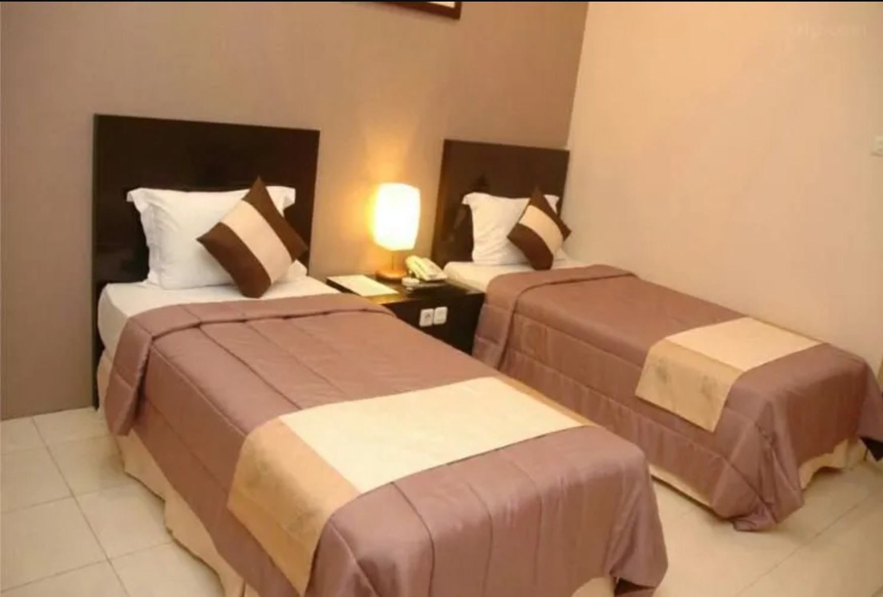Dijual Hotel Bagus di Lembang, Bandung Dijual Murah , Fasilitas bagus, Letak Strategis.