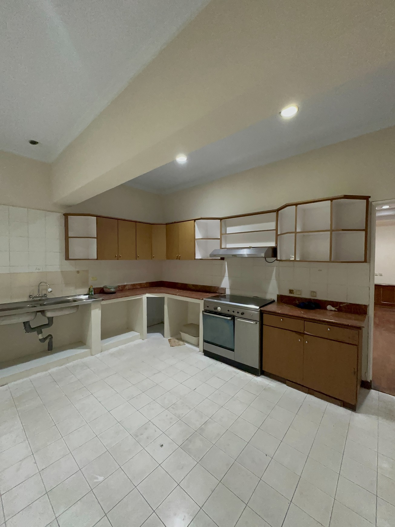 Rumah 2 Lantai Rasamala Menteng Dalam, Jakarta Selatan 