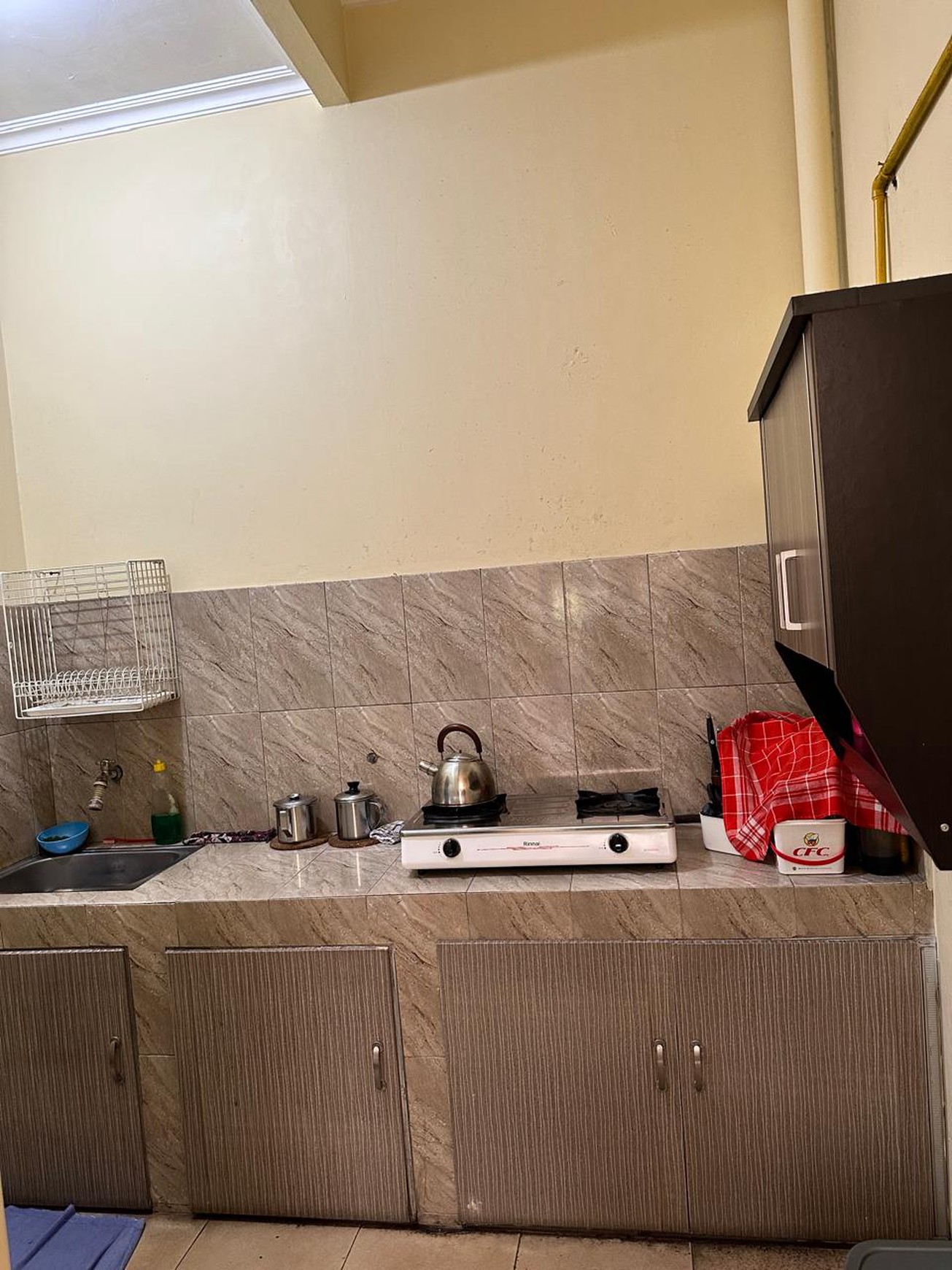 Dijual Rumah Posisi Hoek Yang  Siap Huni Dan Full Furnish Di Jalan Kavling Perkebunan , Lippo Karawaci - Tangerang