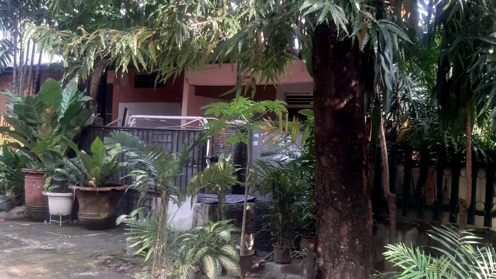 Rumah Siap Huni. dengan Hunian Nyaman dan Asri di Kebayoran Baru.