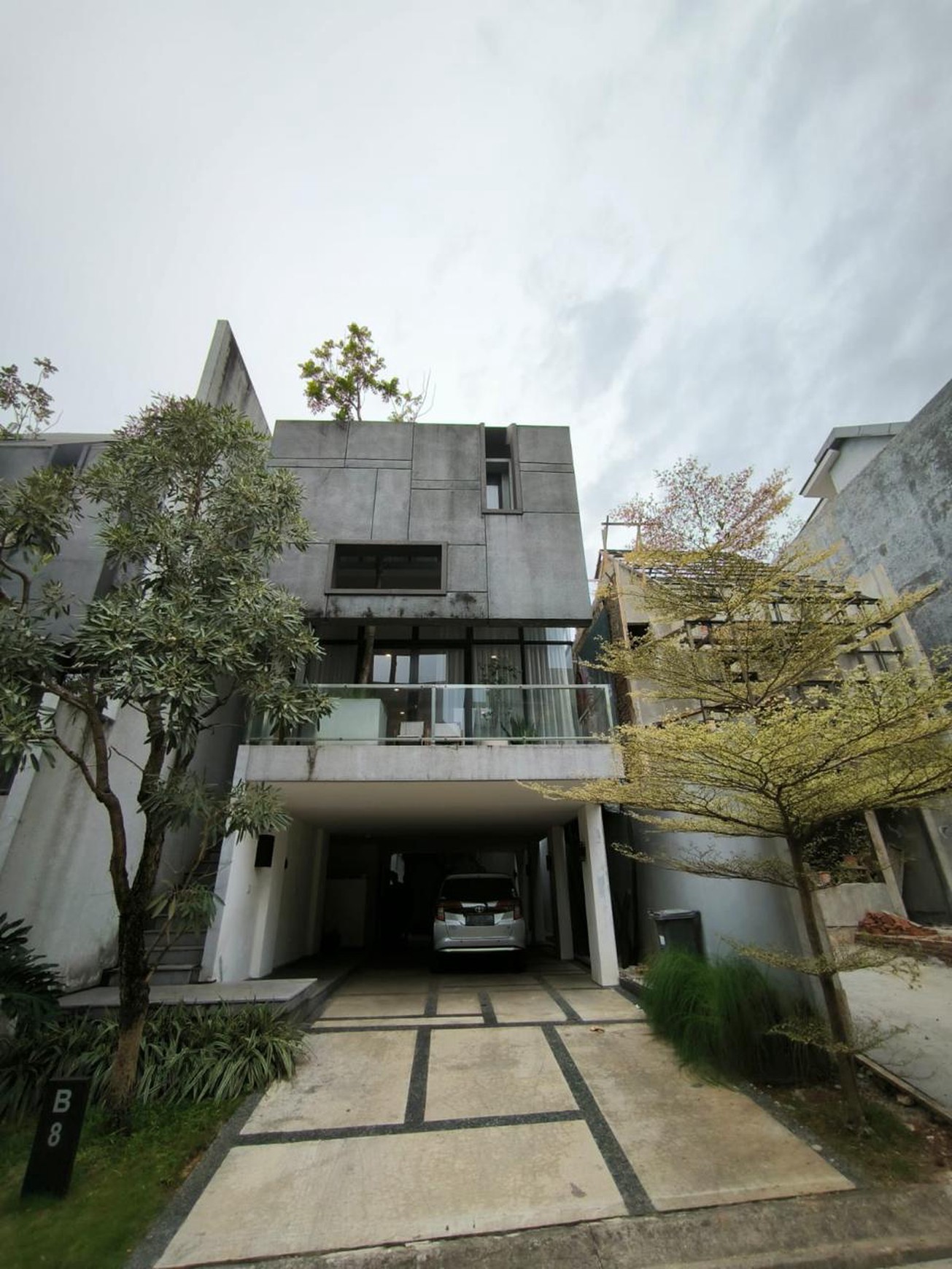 Upperhouse Residence Pamulang 