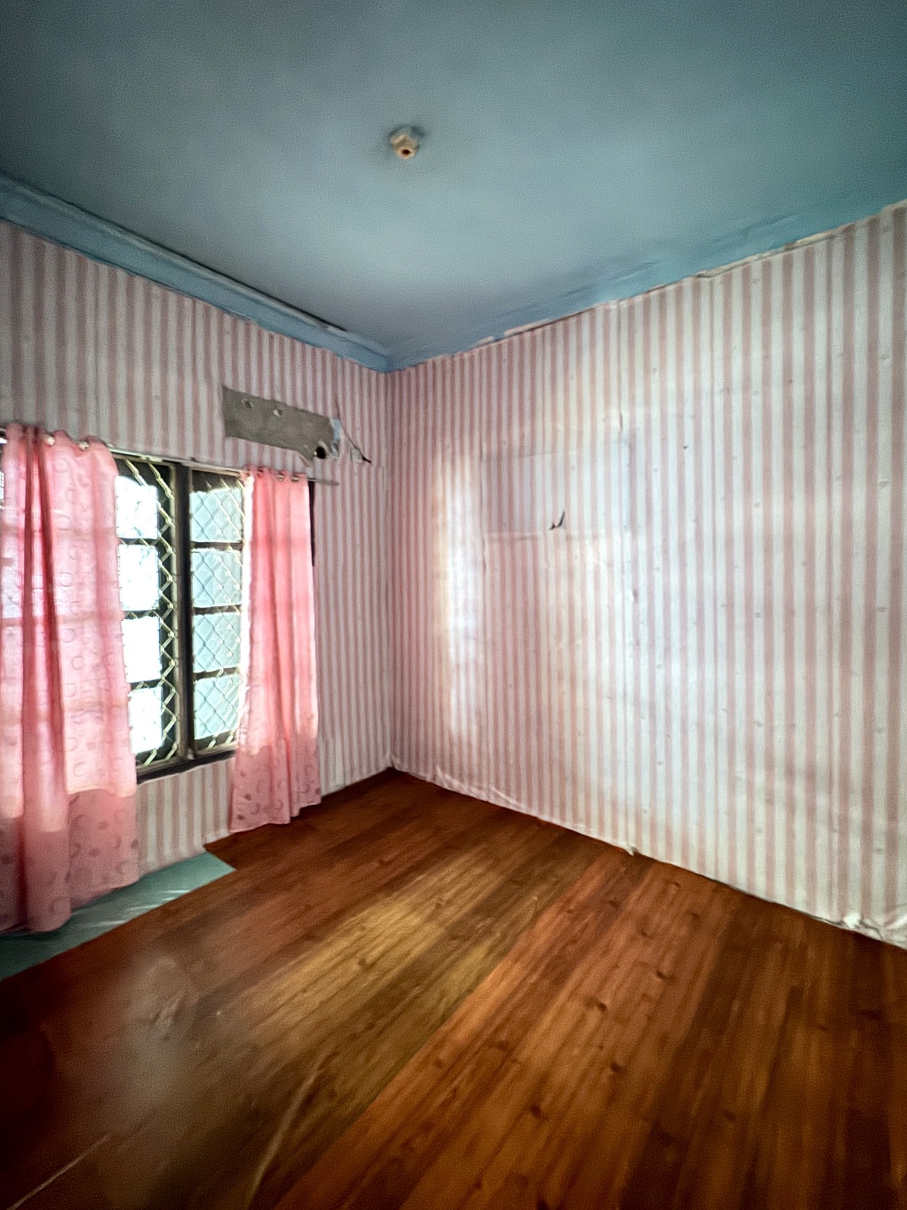 Dijual Rumah hitung tanah di Teluk Gong, Jakarta Utara