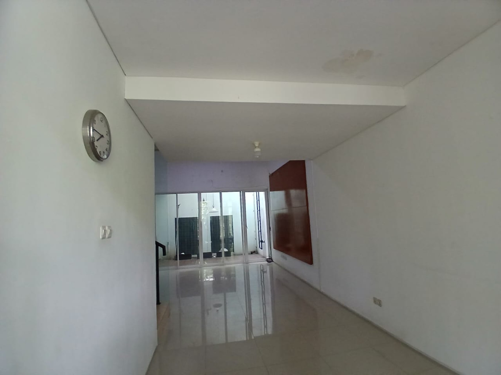Disewakan rumah 2 tingkat di grand matoa depok 