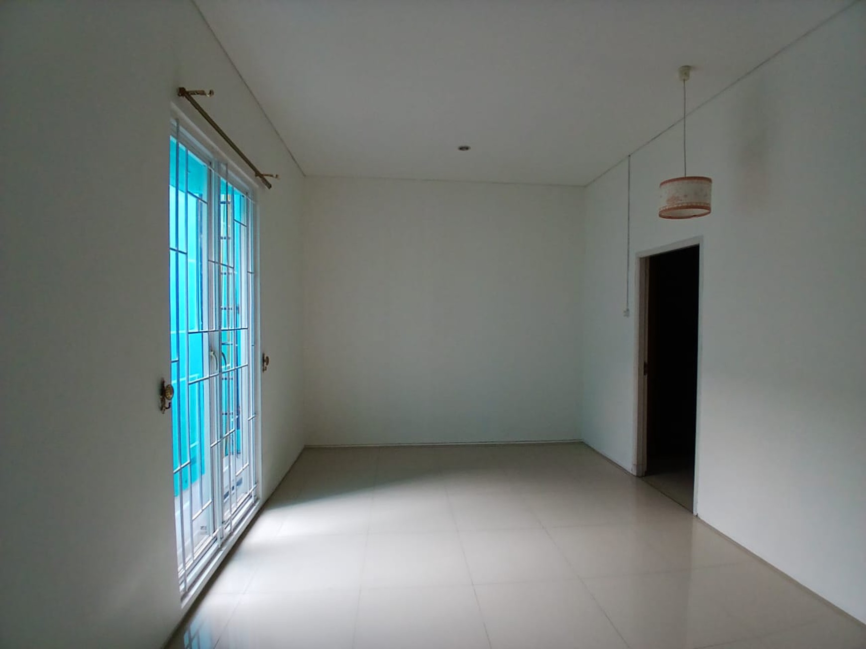 Disewakan rumah 2 tingkat di grand matoa depok 